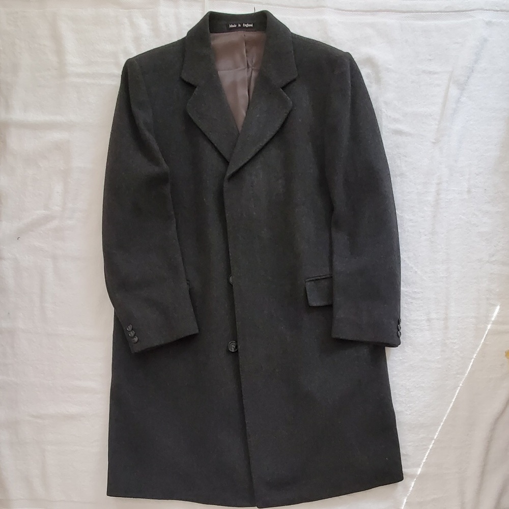 Selfridges of London 100% cashmere overcoat